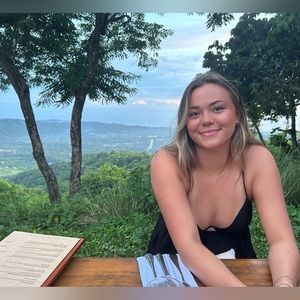 Meet your Posher, Natalie